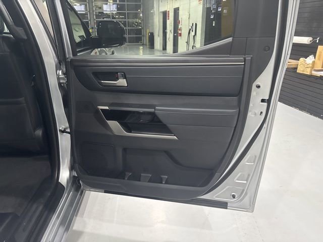 Used 2025 Toyota Tundra Limited image 23