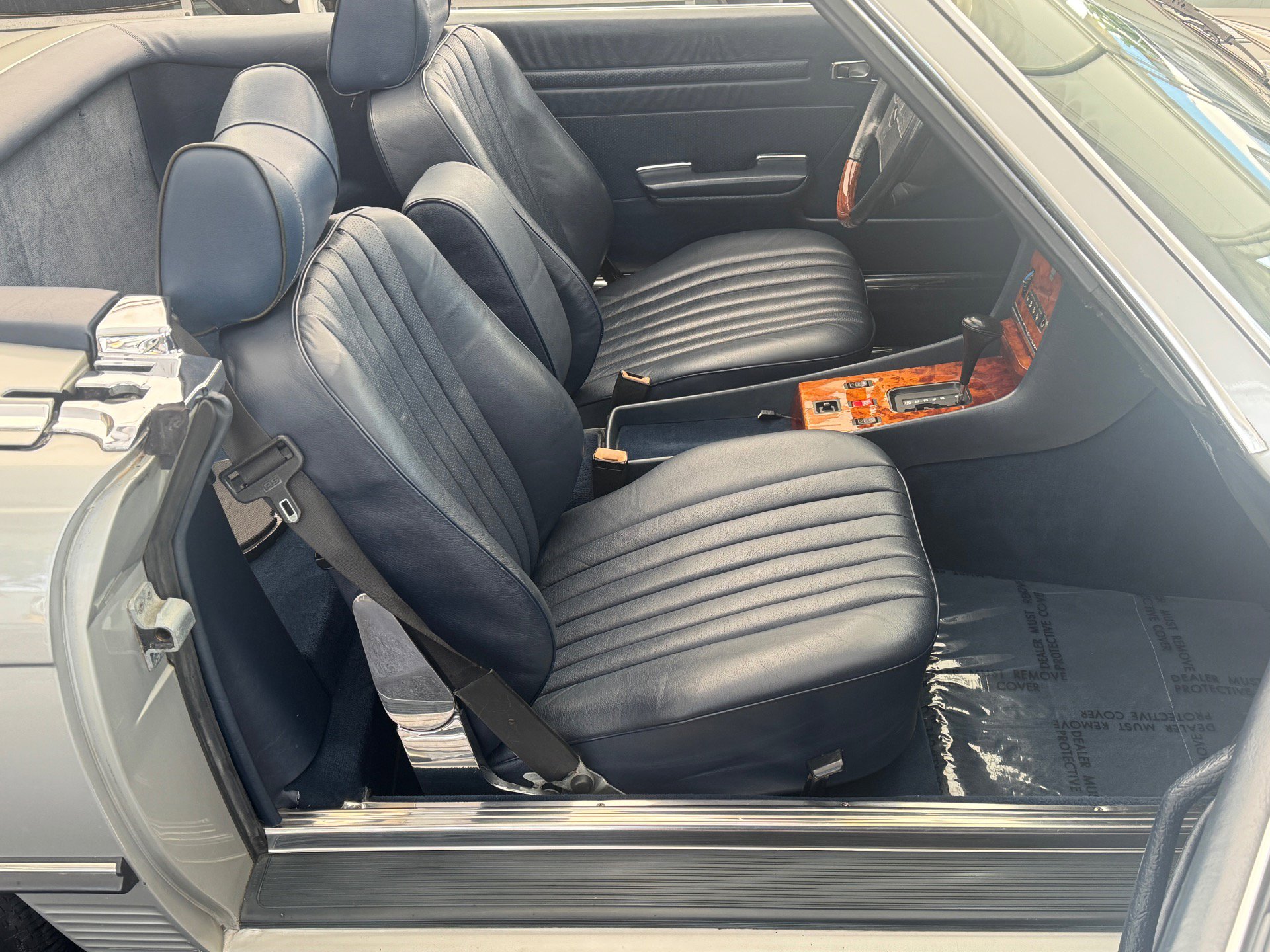 Used 1986 Mercedes-Benz 560 SL image 14