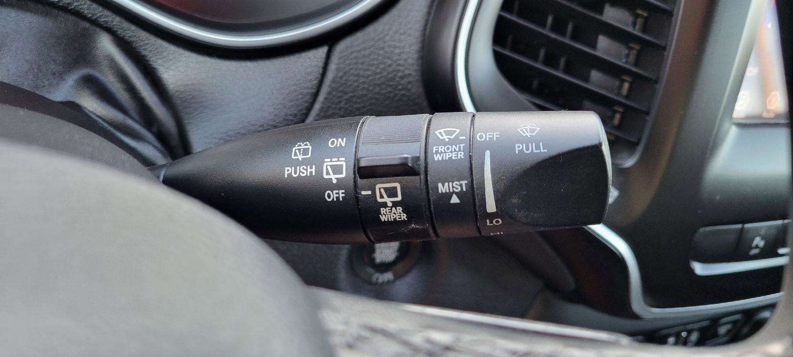 Used 2019 Jeep Cherokee Latitude Plus w/ Cold Weather Group image 15