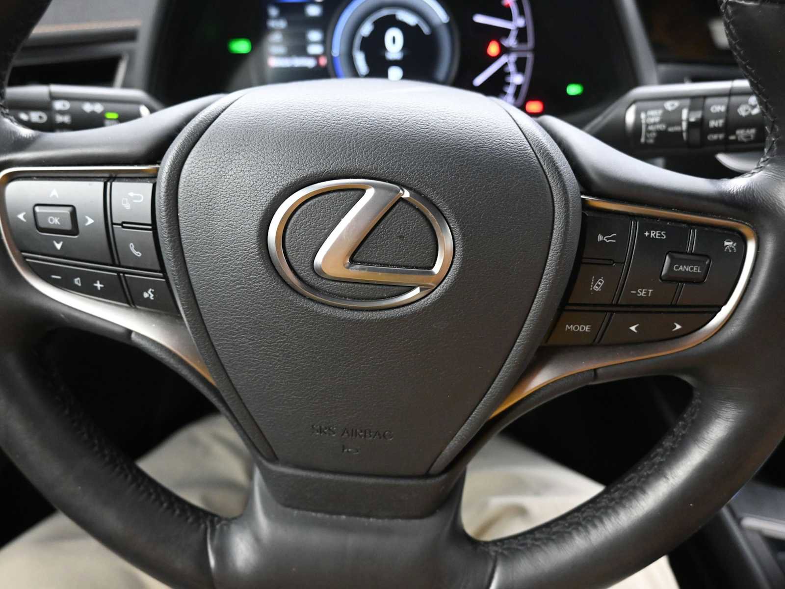 Used 2024 Lexus UX 250h Premium image 19