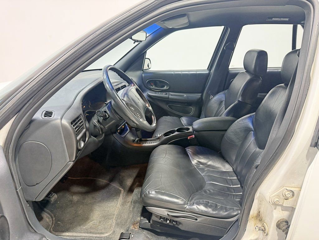 Used 1997 Oldsmobile Cutlass Supreme SL image 19