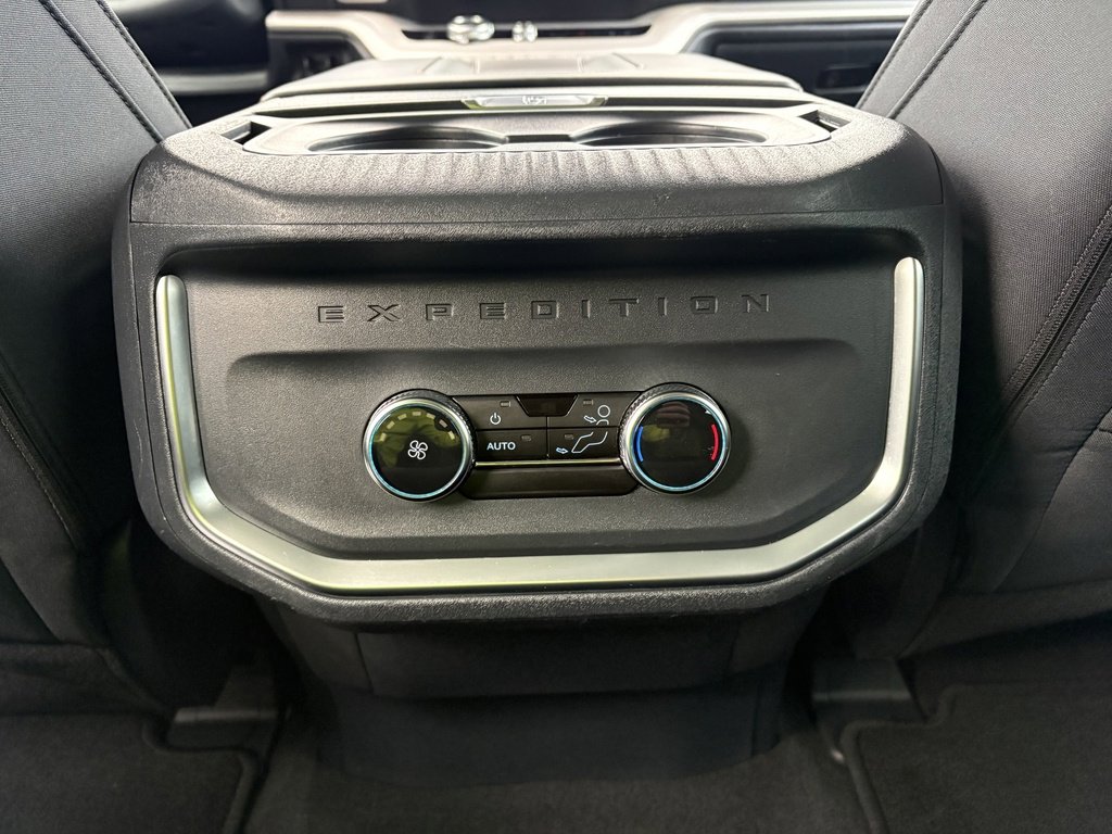 Certified 2025 Ford Expedition Active image 40