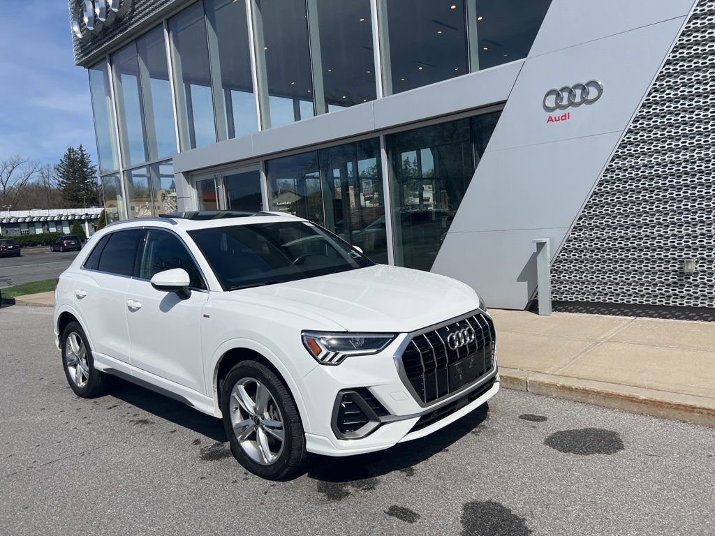 Used 2021 Audi Q3 2.0T Premium Plus w/ Premium Plus Package image 7