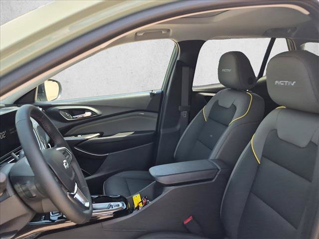 New 2026 Chevrolet Trax ACTIV w/ Sunroof Package FWD video 4