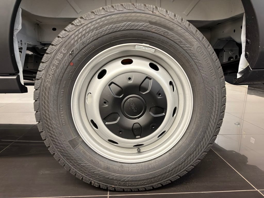 New 2026 Ford Transit 250 148 Medium Roof RWD image 7
