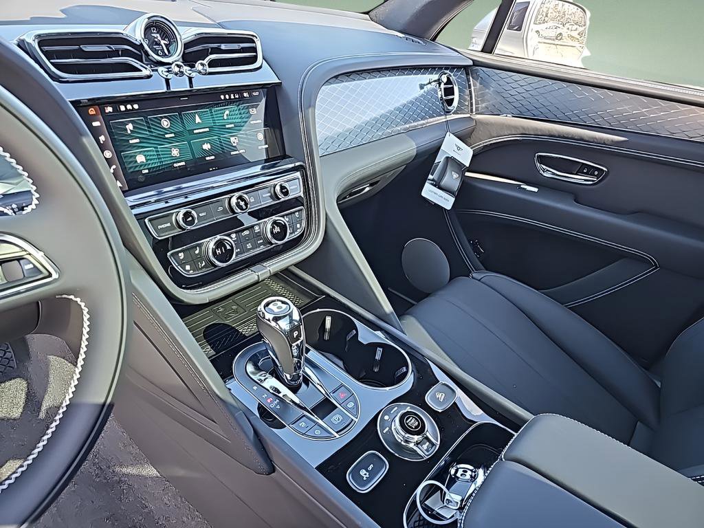 New 2024 Bentley Bentayga image 21