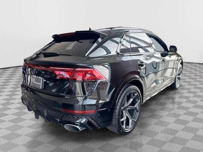 New 2025 Audi RS Q8 performance image 8