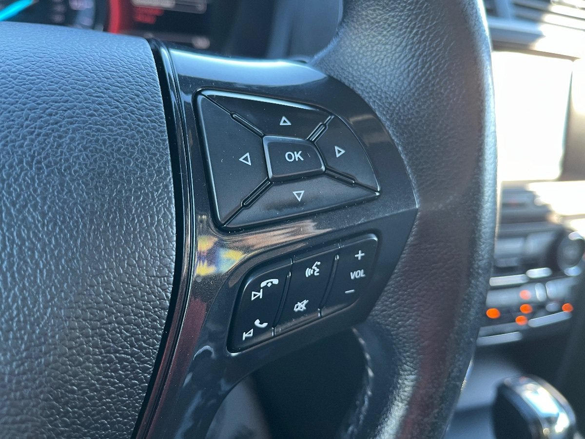 Used 2017 Ford Explorer XLT w/ Equipment Group 202A FWD image 19