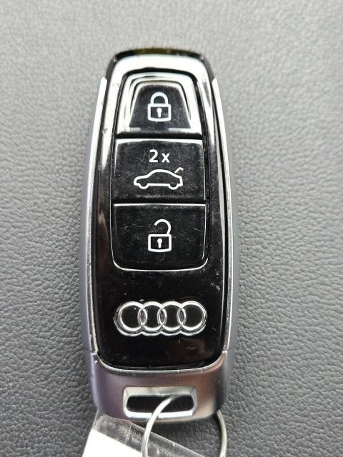 Used 2023 Audi e-tron Premium Plus w/ Premium Plus Package AWD/4WD image 53