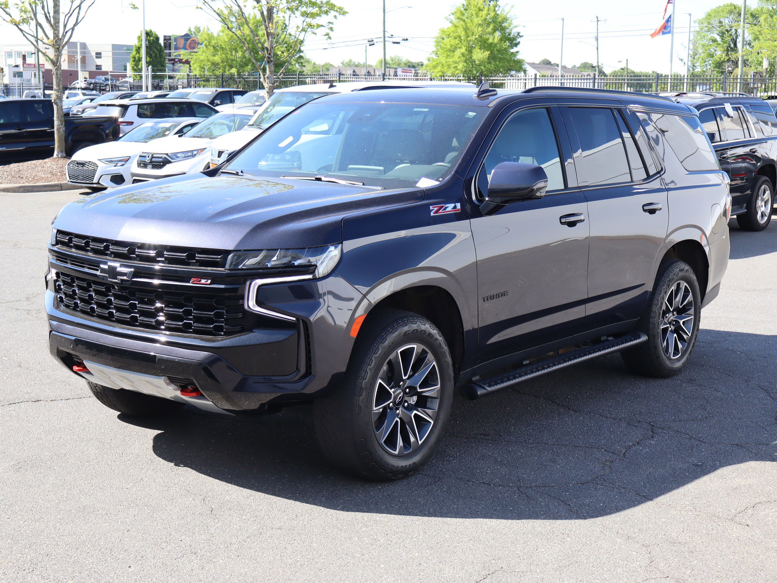 Used 2023 Chevrolet Tahoe Z71 w/ Luxury Package image 5