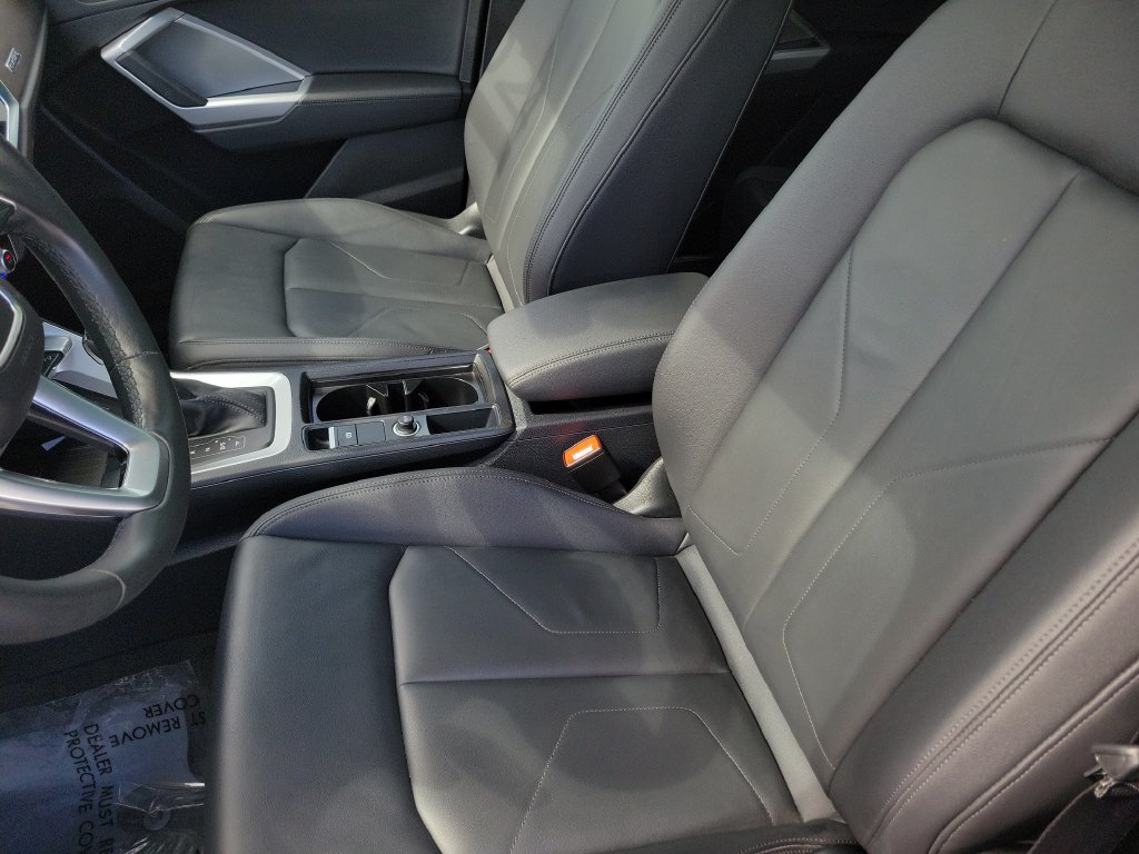 Certified 2024 Audi Q3 2.0T Premium w/ Convenience Package AWD/4WD image 17