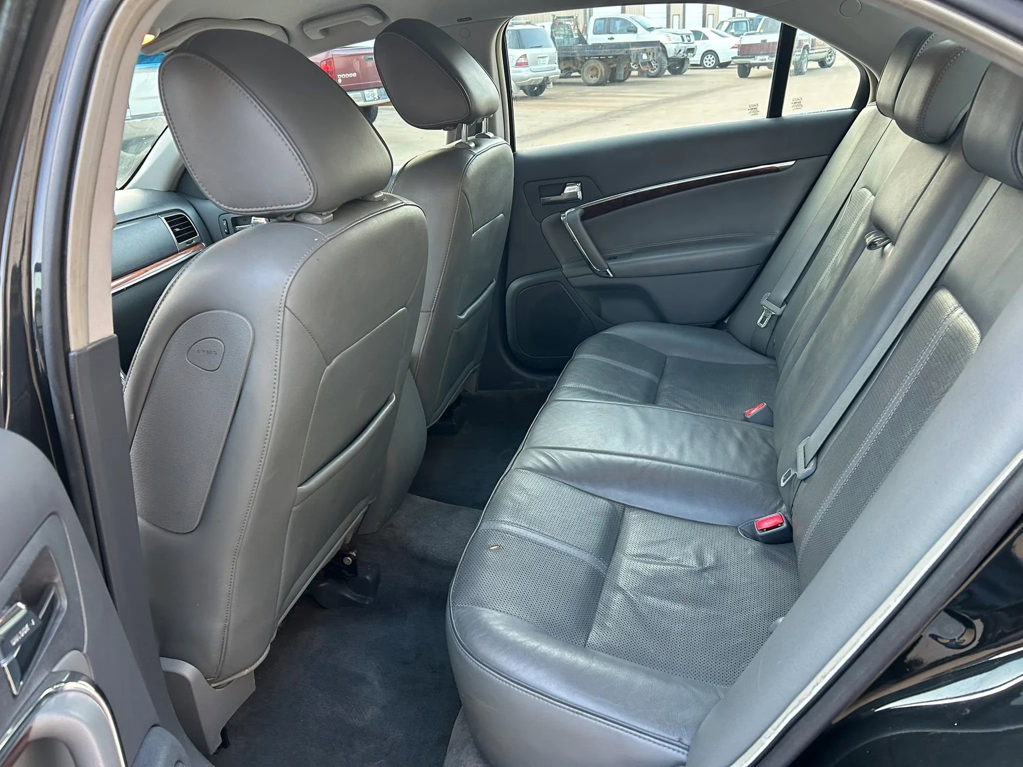 Used 2010 Lincoln MKZ FWD image 13