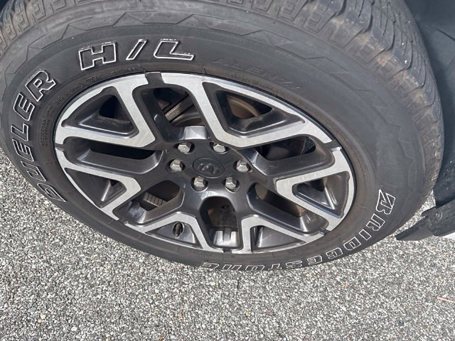 Used 2025 RAM 1500 Laramie AWD/4WD image 9