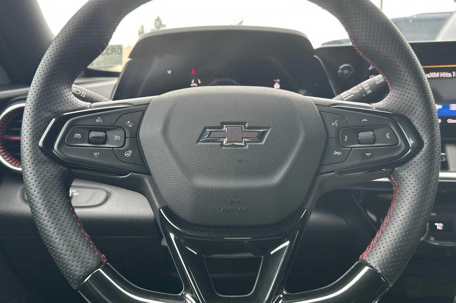 Used 2025 Chevrolet Trax RS w/ Driver Confidence Package image 34