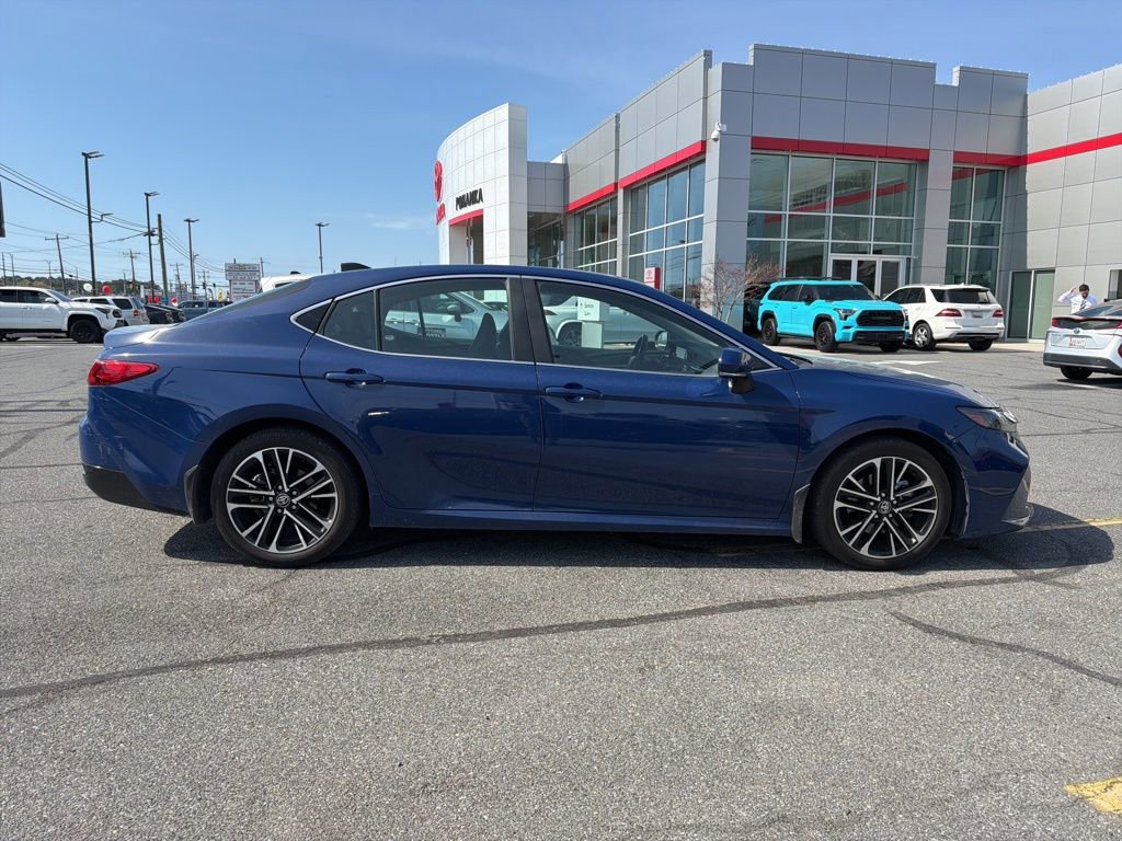 Used 2025 Toyota Camry XLE image 6