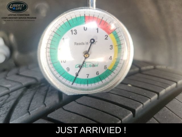 Used 2023 Ford Explorer XLT w/ Equipment Group 202A AWD/4WD image 12