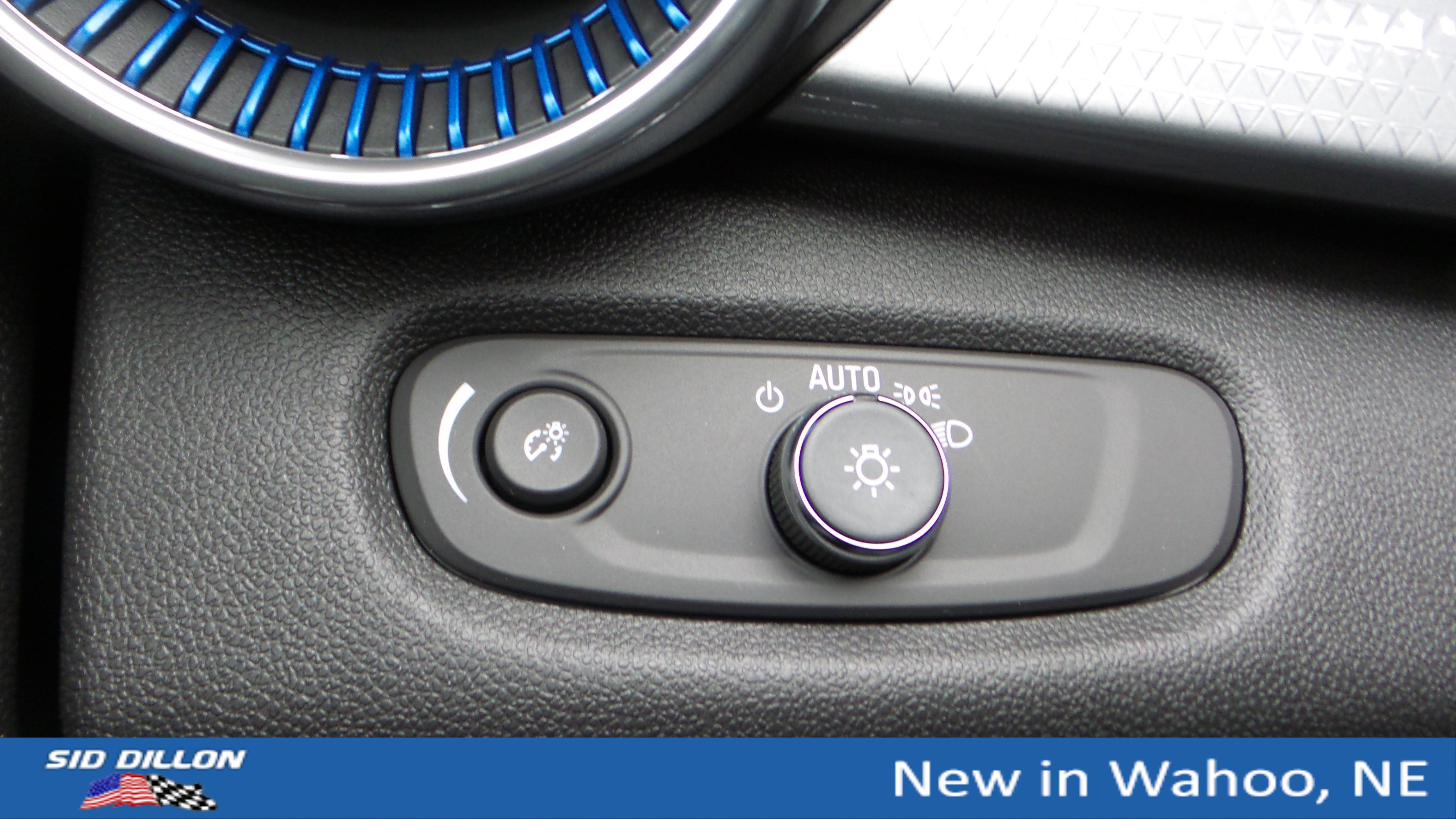 New 2026 Chevrolet Trax LT w/ Driver Confidence Package image 12