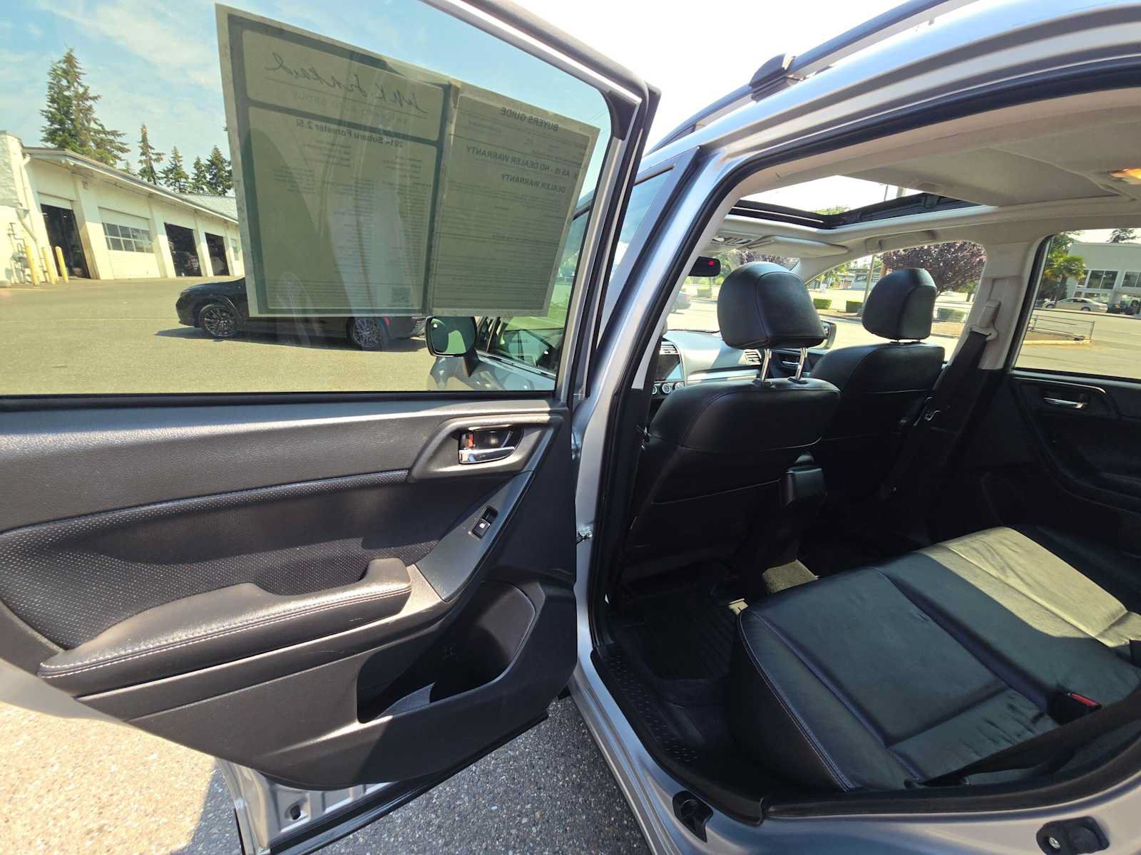 Used 2014 Subaru Forester 2.5i Limited AWD/4WD image 15
