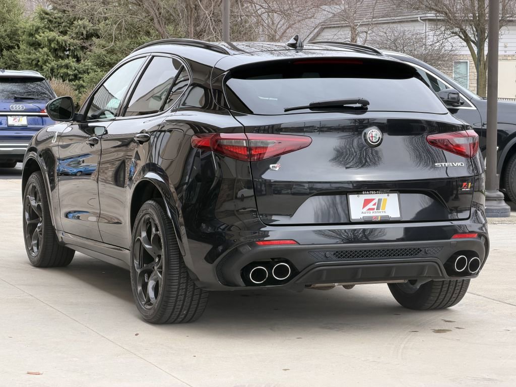 Used 2022 Alfa Romeo Stelvio Quadrifoglio w/ Active Assist Plus Package image 9