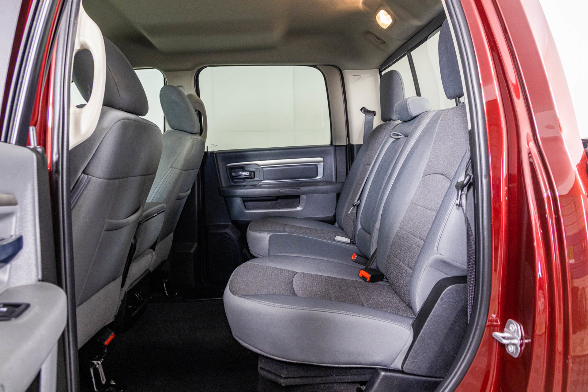 Used 2018 RAM 1500 Big Horn RWD image 40