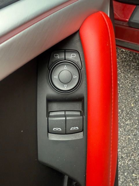 Used 2018 Chevrolet Camaro SS RWD image 32