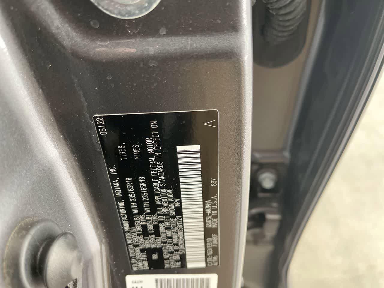 Used 2022 Toyota Highlander XLE AWD/4WD image 29