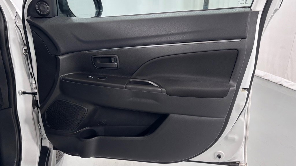 Used 2014 Mitsubishi Outlander Sport ES FWD image 20