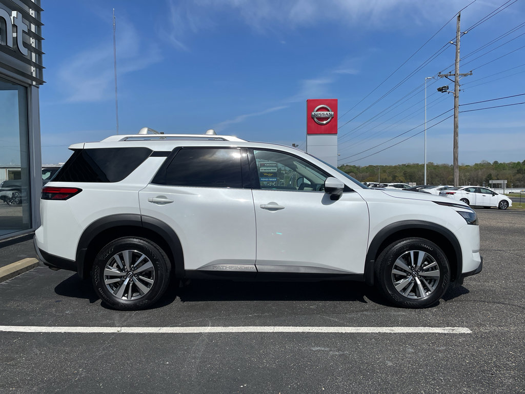 Certified 2025 Nissan Pathfinder SL image 23