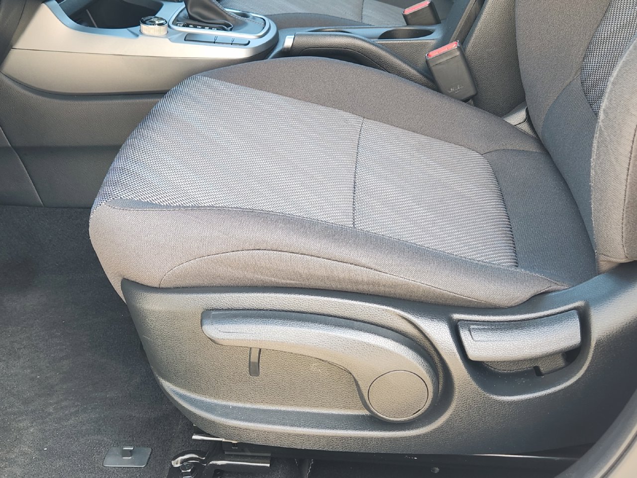 Used 2026 Kia Seltos LX FWD image 23