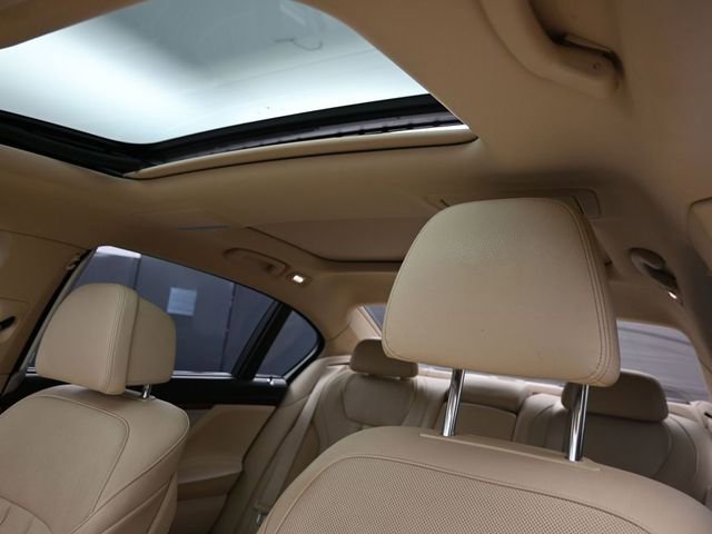 Used 2018 BMW 740i w/ Executive Package RWD image 13