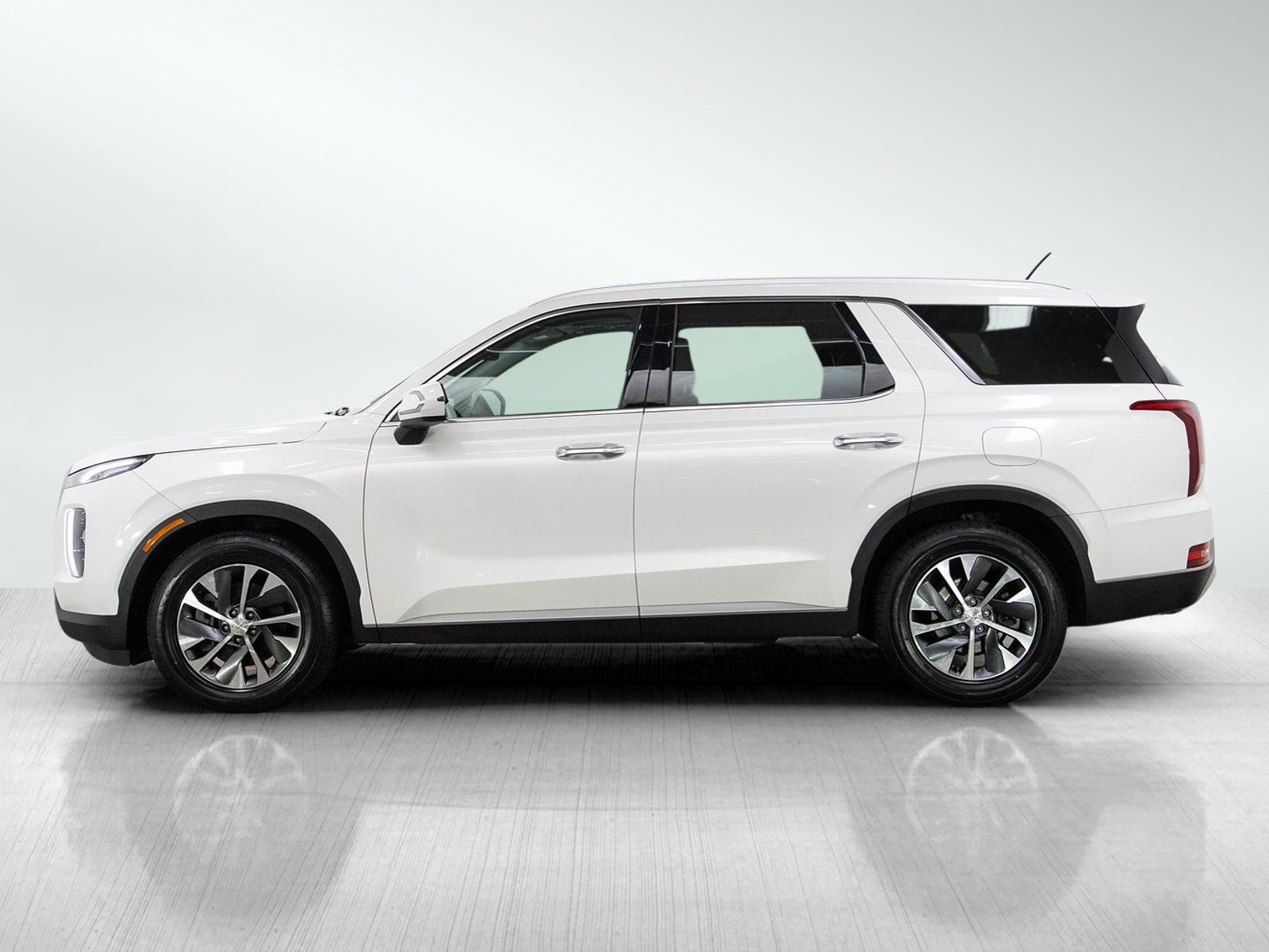 Used 2022 Hyundai Palisade SEL AWD/4WD image 2
