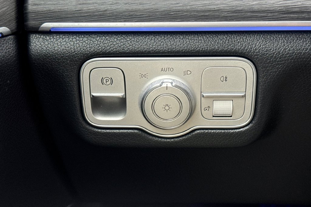 Certified 2026 Mercedes-Benz GLE 350 4MATIC image 33