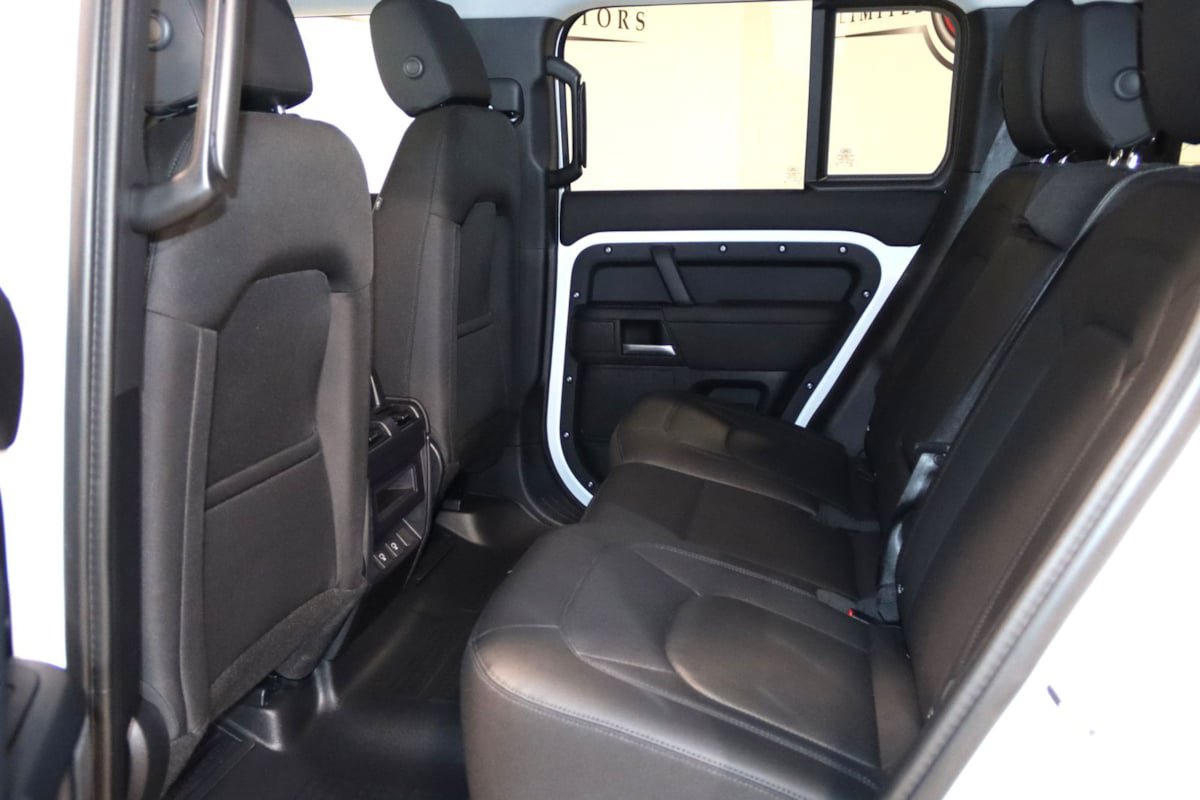 Used 2025 Land Rover Defender 110 S AWD/4WD image 56