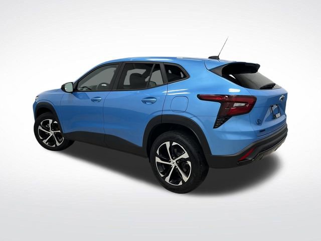 Used 2025 Chevrolet Trax RS w/ Sunroof Package image 3