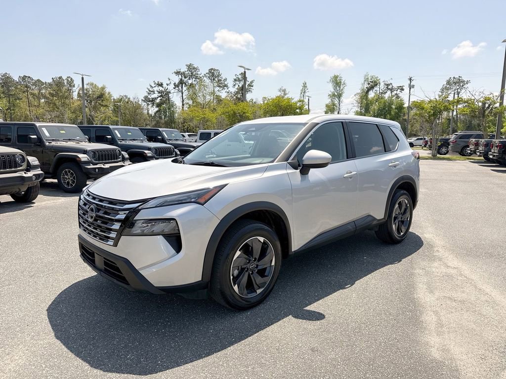Used 2025 Nissan Rogue SV image 7