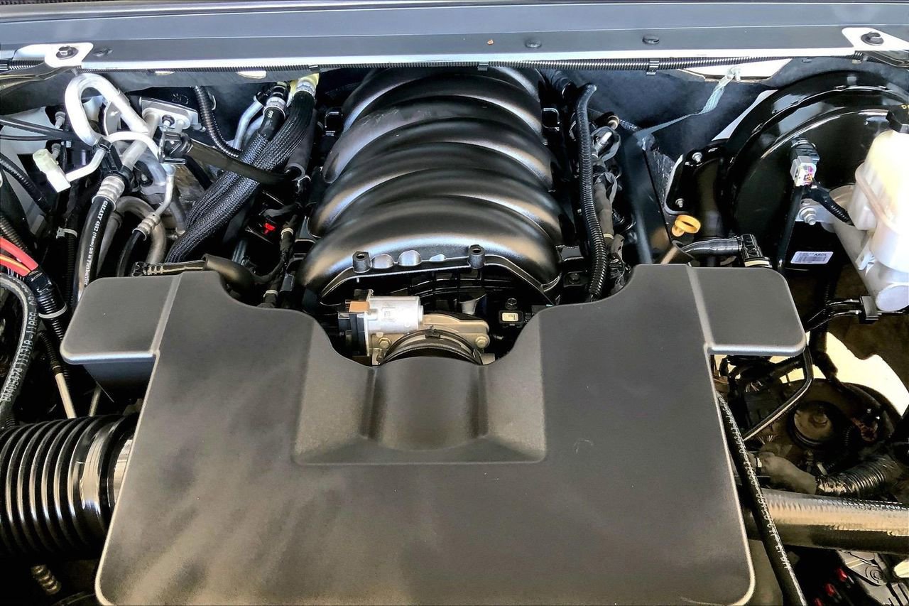 Used 2019 Chevrolet Suburban LS image 30