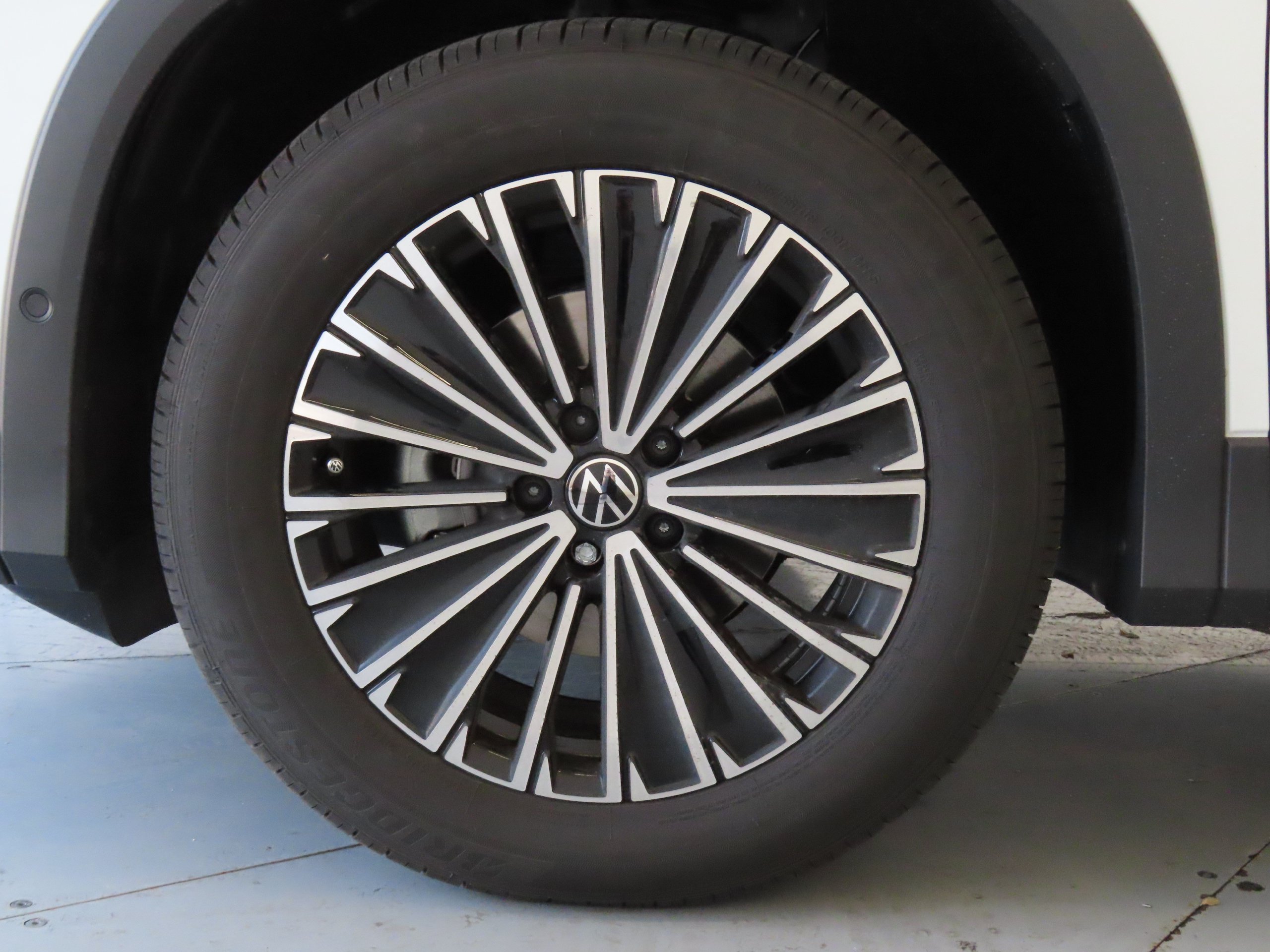 New 2026 Volkswagen Tiguan S FWD image 26