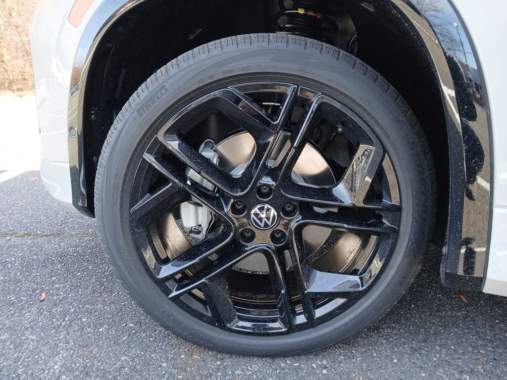 New 2026 Volkswagen Tiguan SE R-Line image 26