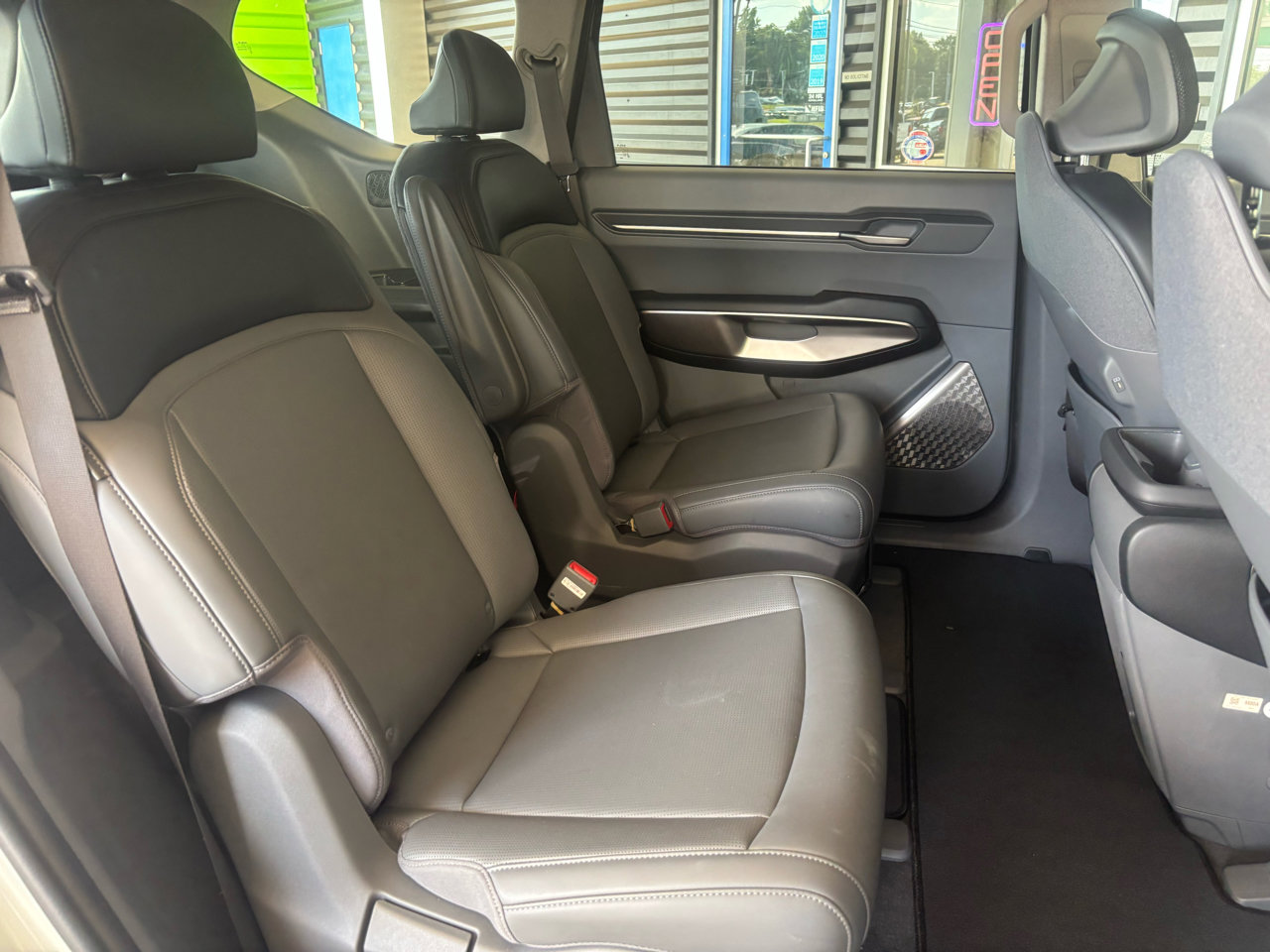 Used 2024 Kia EV9 Light Long Range image 23