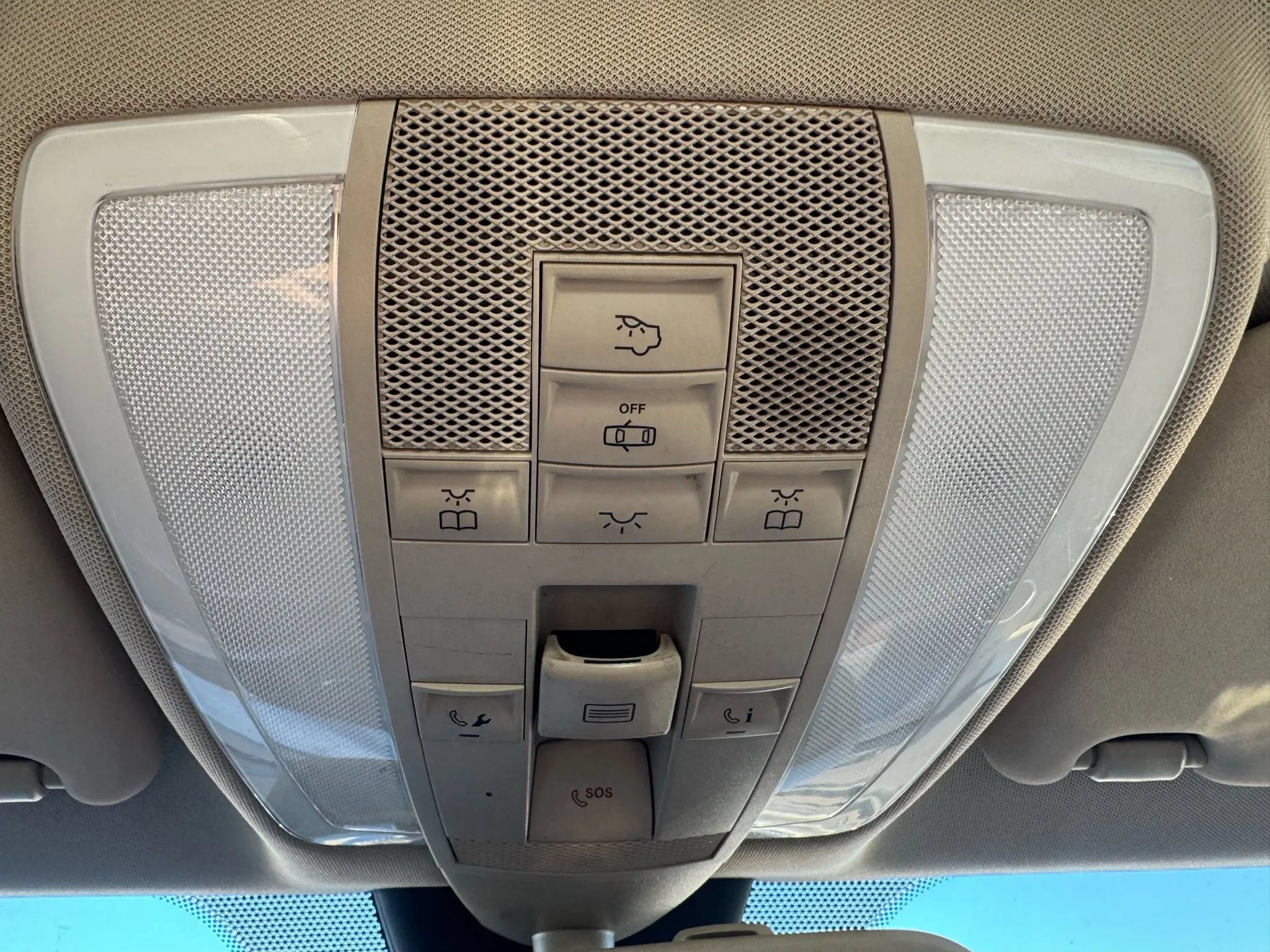 Used 2014 Mercedes-Benz C 300 4MATIC Sedan image 27