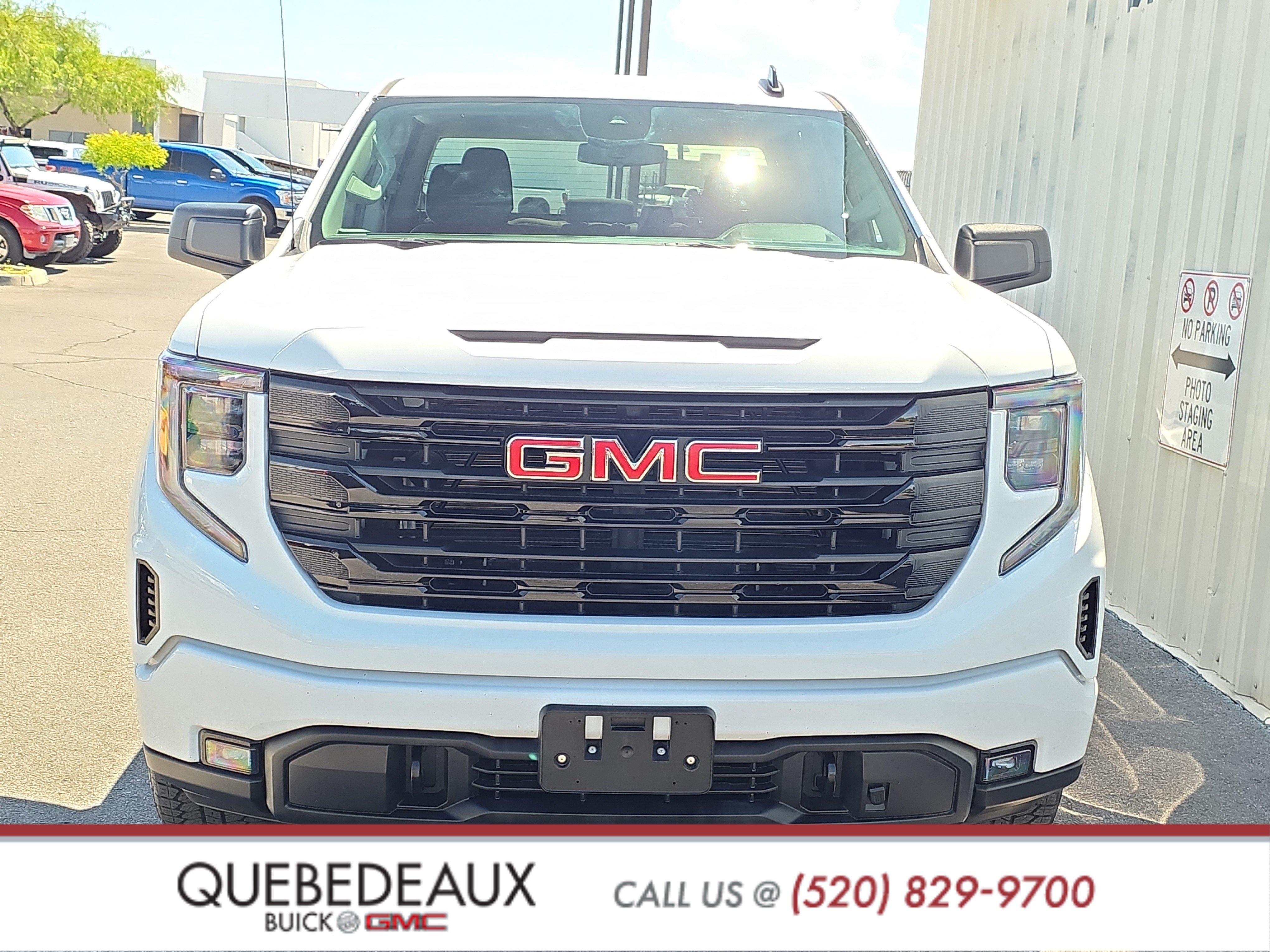 Used 2025 GMC Sierra 1500 Elevation w/ X31 Off-Road Package AWD/4WD image 2