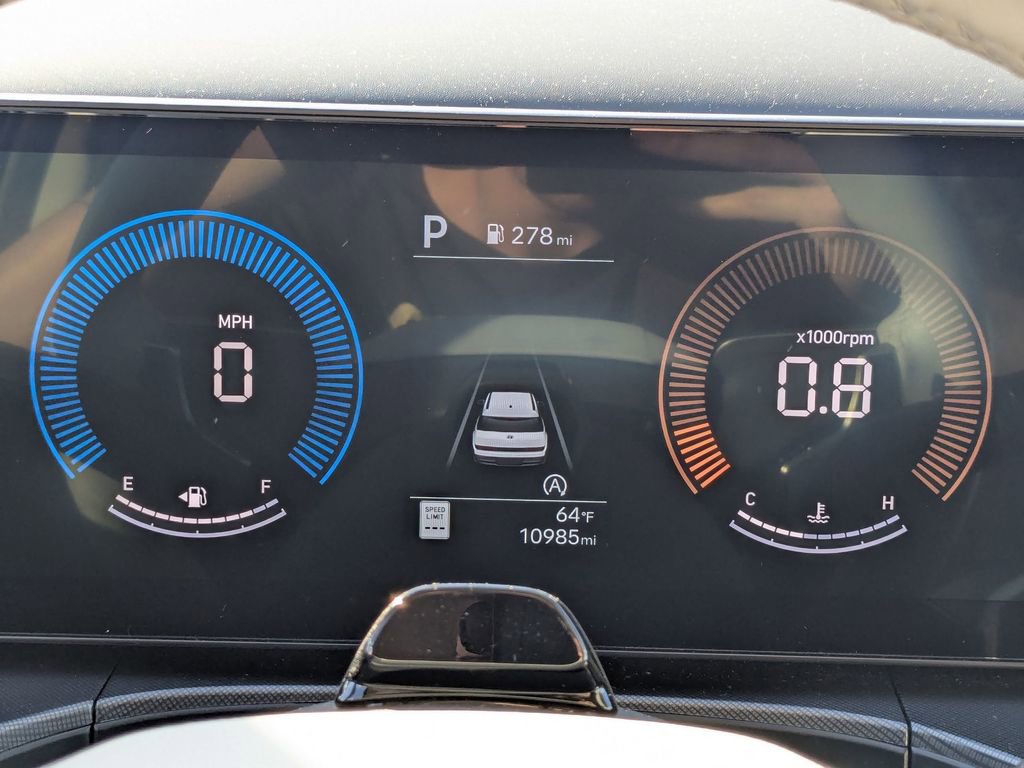 Certified 2025 Hyundai Santa Fe SEL image 11