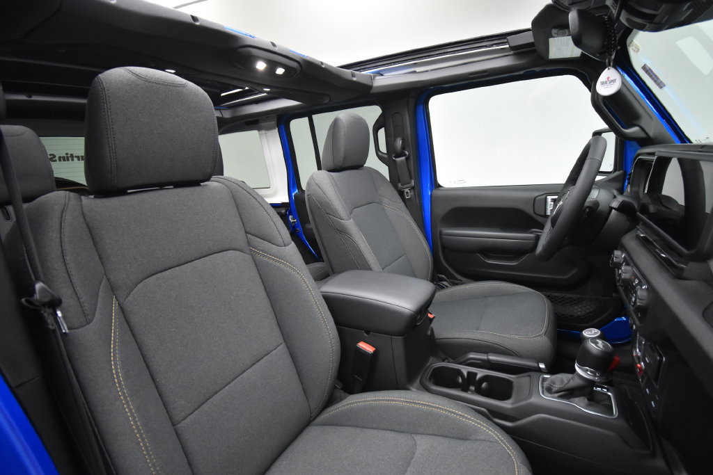 Used 2025 Jeep Wrangler Unlimited Sport AWD/4WD image 15