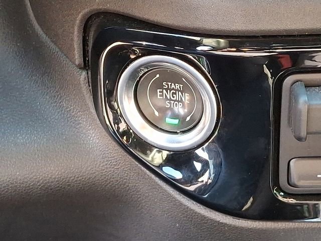 Used 2023 Chevrolet Silverado 1500 RST image 28