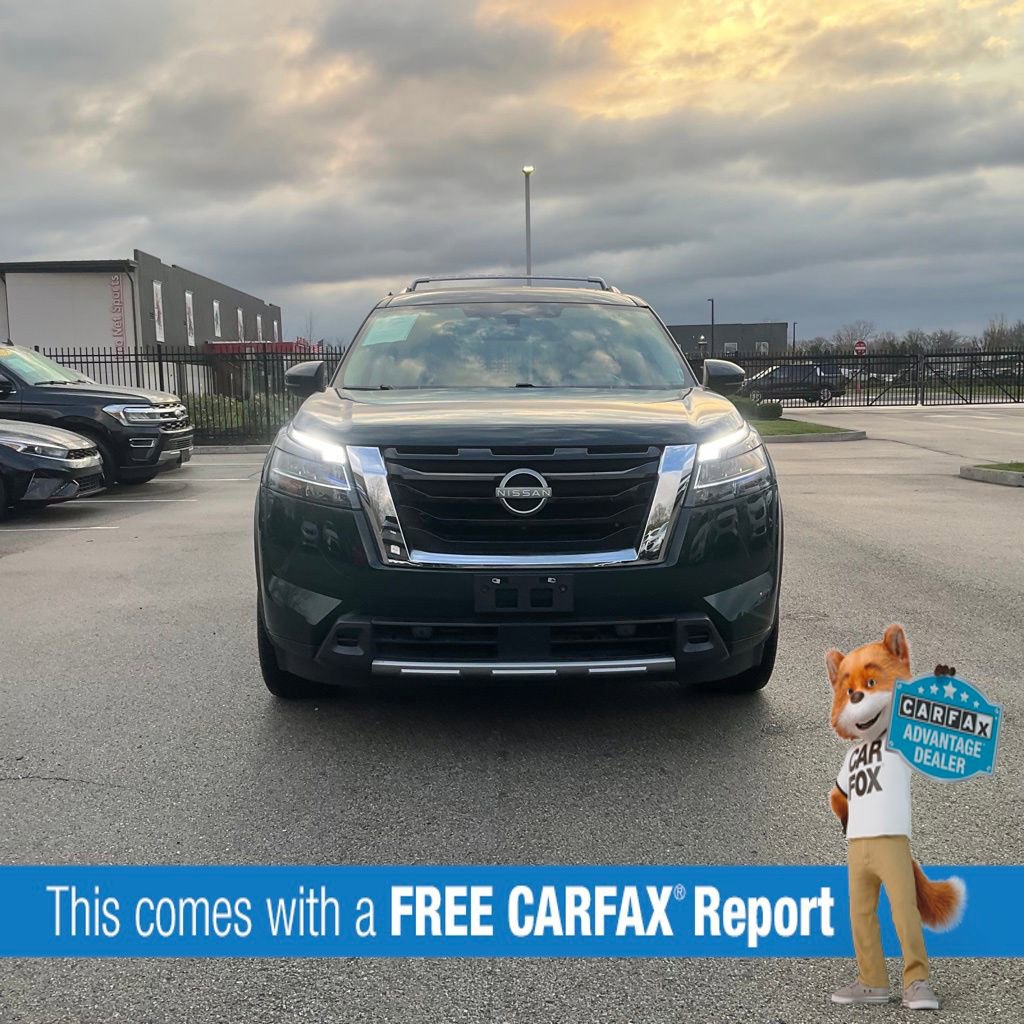 Used 2023 Nissan Pathfinder Platinum AWD/4WD image 2