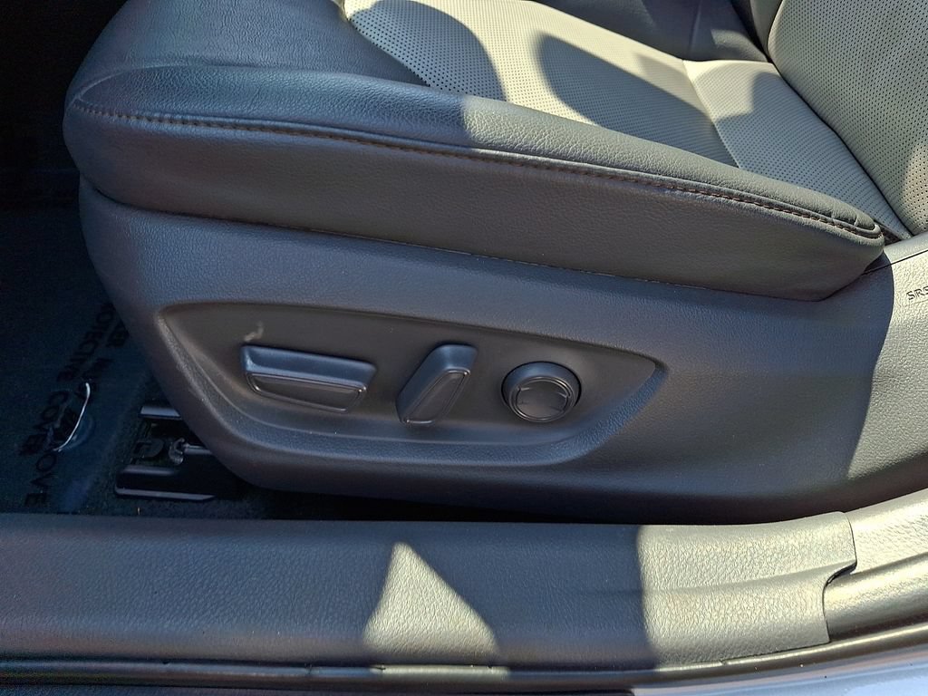 Certified 2020 Toyota Camry XLE AWD/4WD image 15