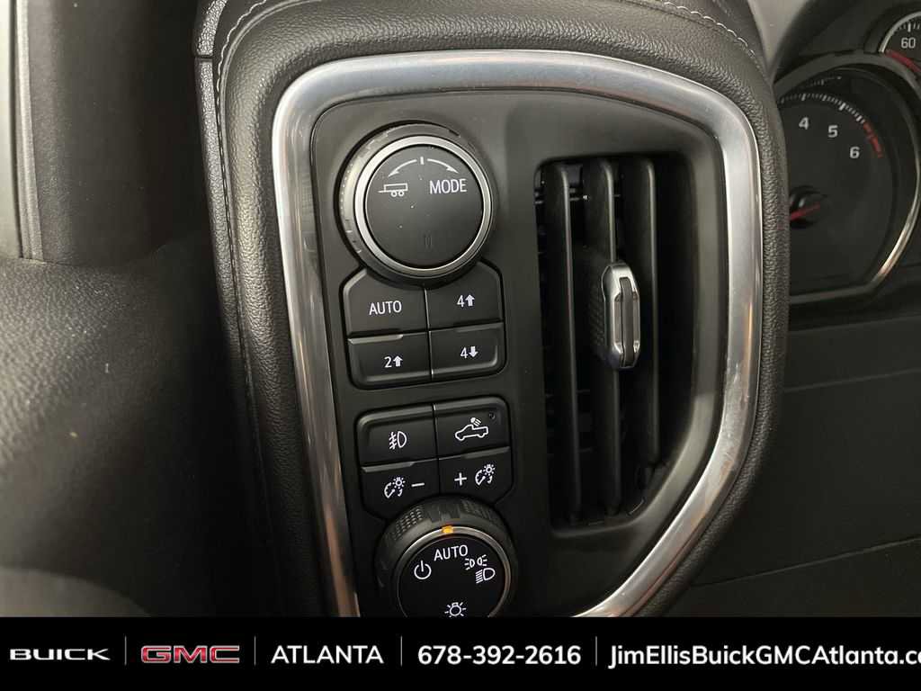 Used 2021 Chevrolet Silverado 1500 RST w/ LPO, Blackout Package image 18