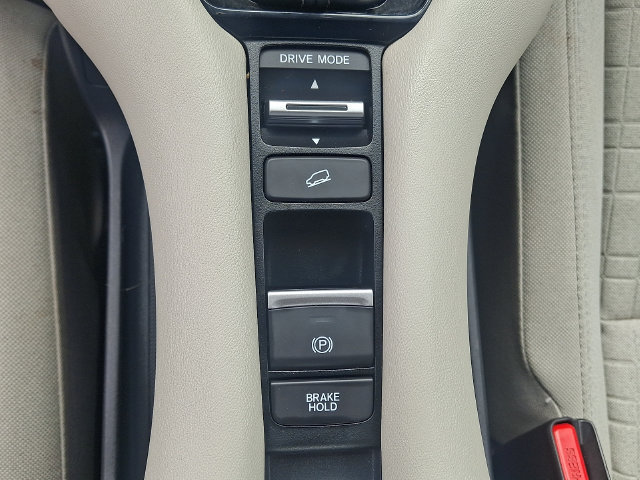 Used 2024 Honda HR-V LX image 23