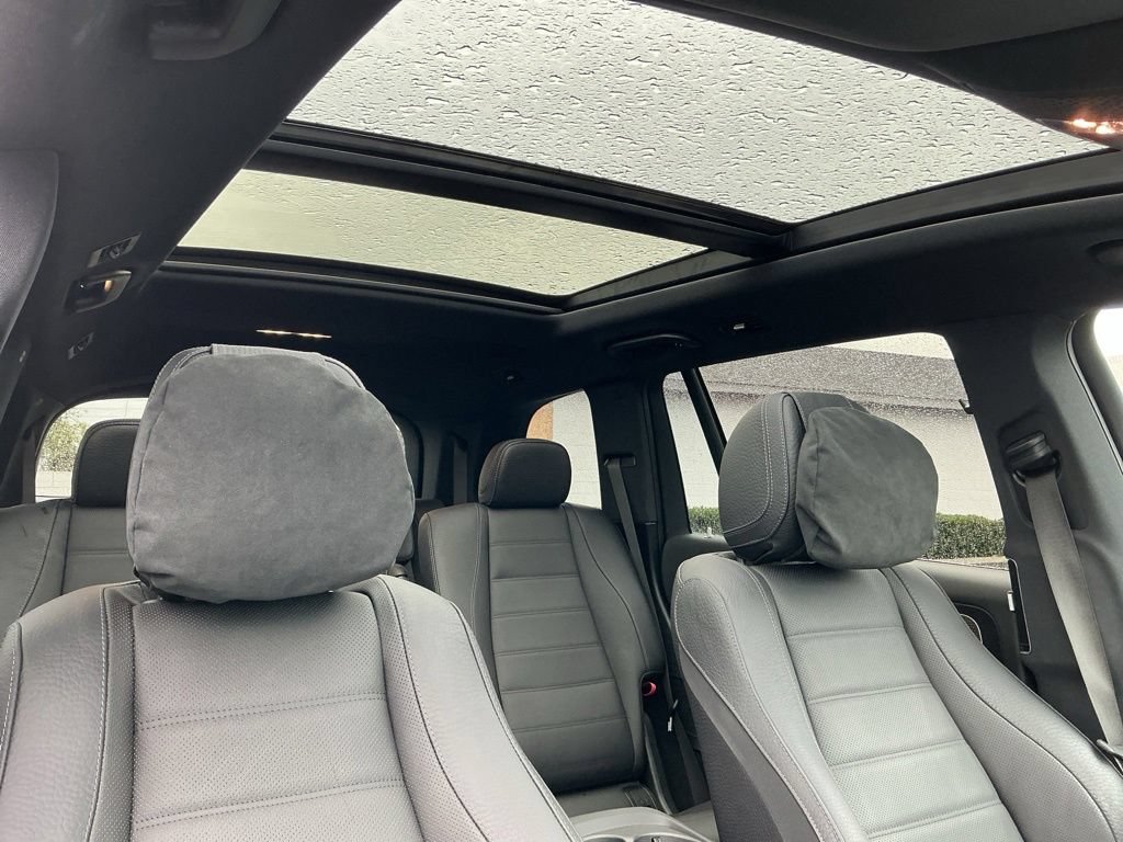 Used 2025 Mercedes-Benz GLS 580 4MATIC image 18