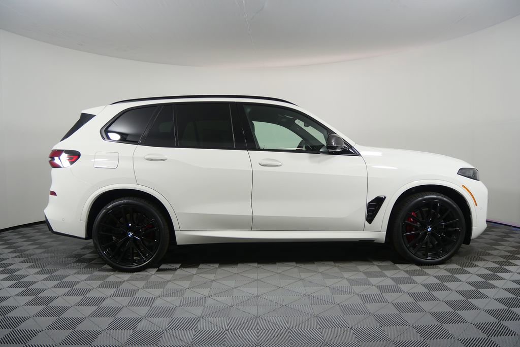 Used 2026 BMW X5 M60i image 2